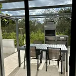 빌라 Casa Helena *